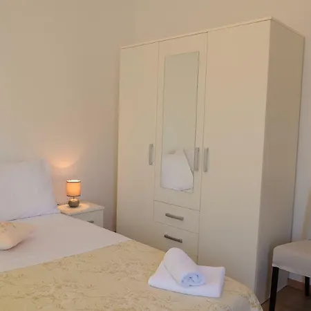 Neva Apartmán Split